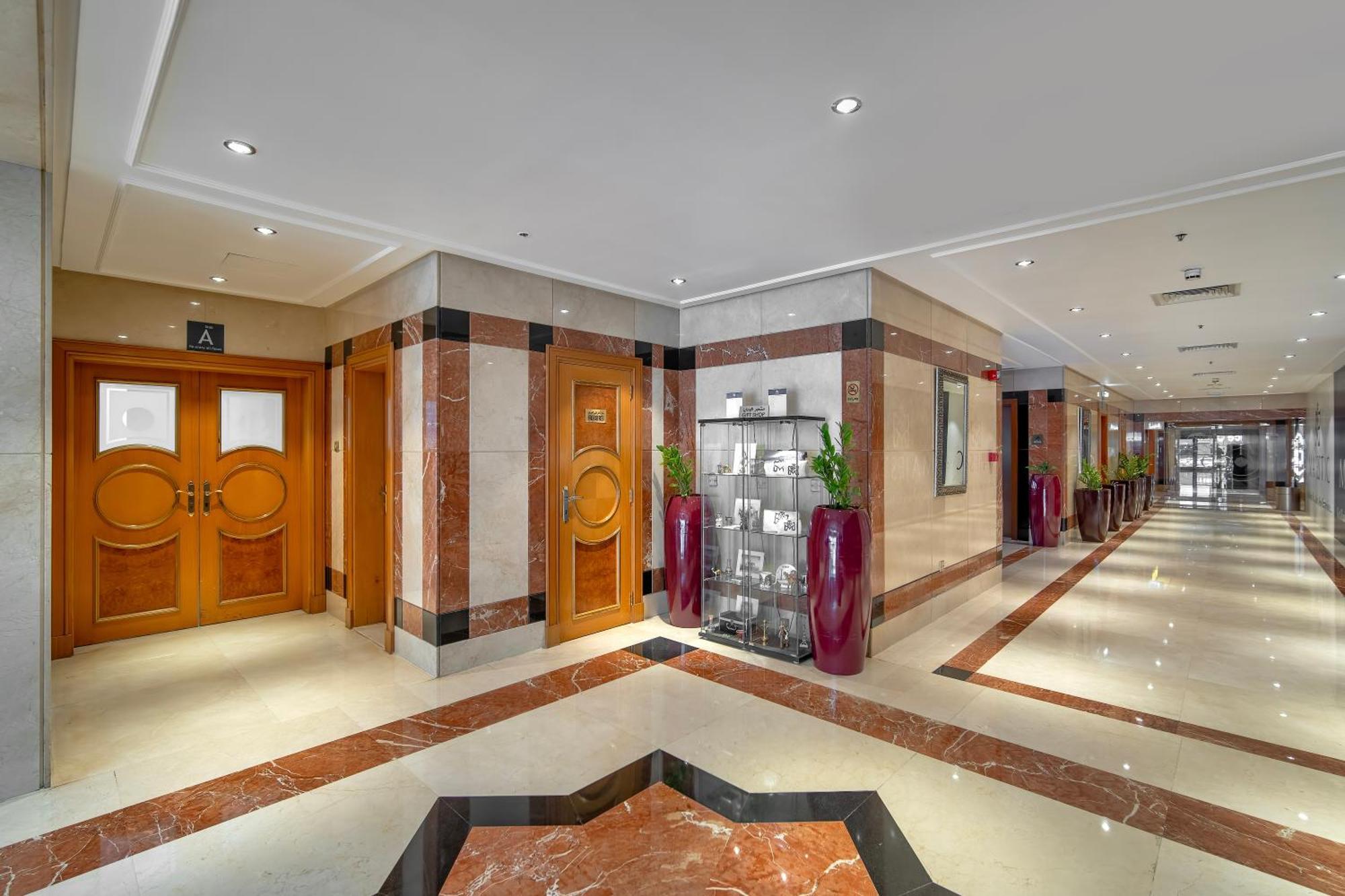Majestic Premier Hotel Burdubai Exterior photo