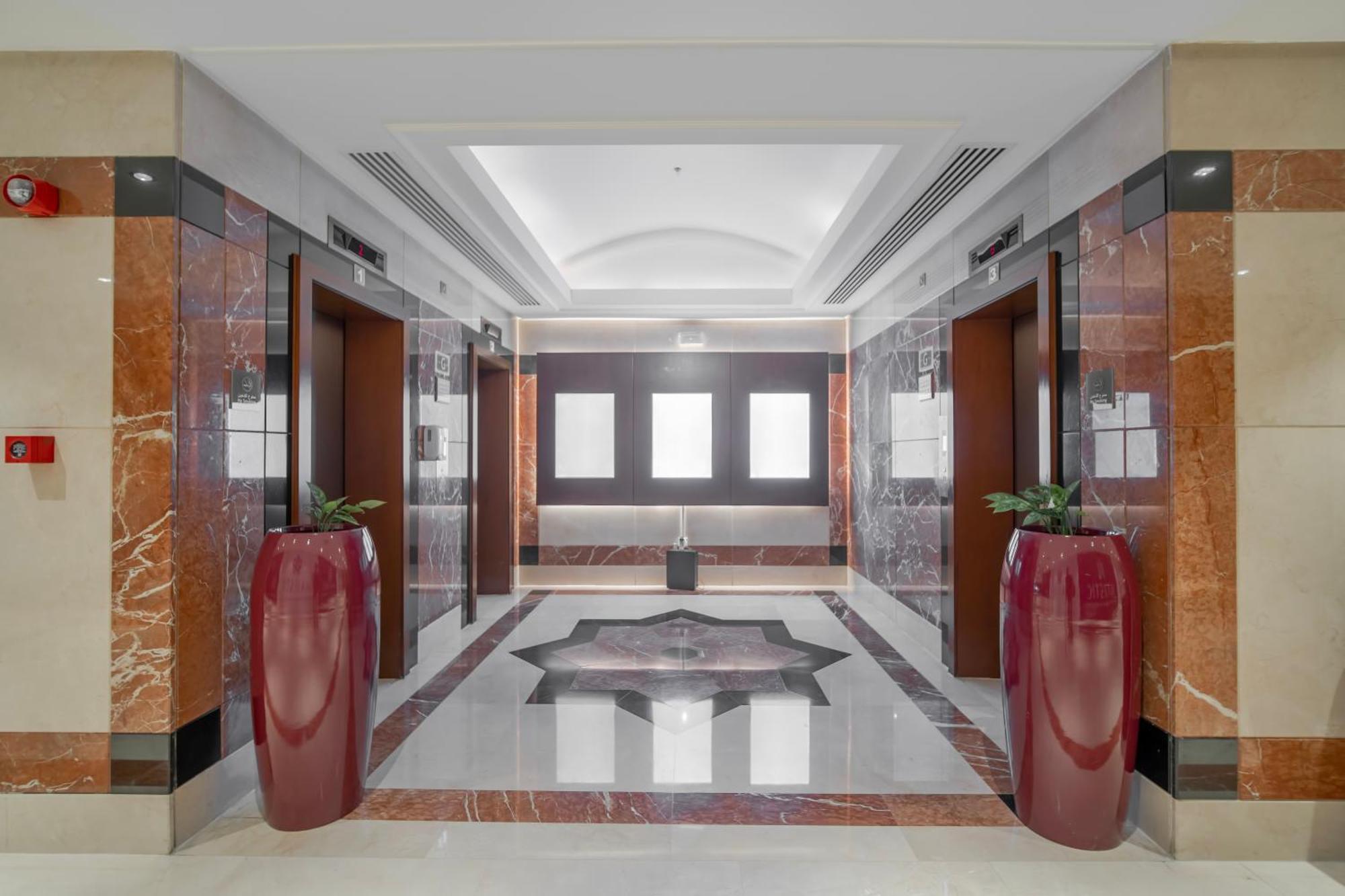 Majestic Premier Hotel Burdubai Exterior photo