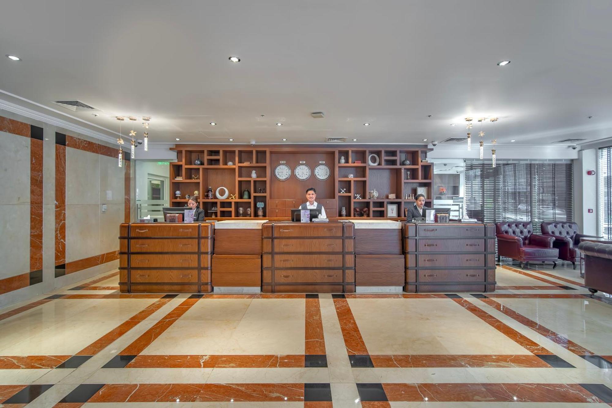 Majestic Premier Hotel Burdubai Exterior photo